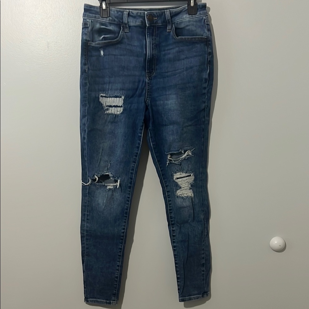 SO Super High Rise Distressed Jegging